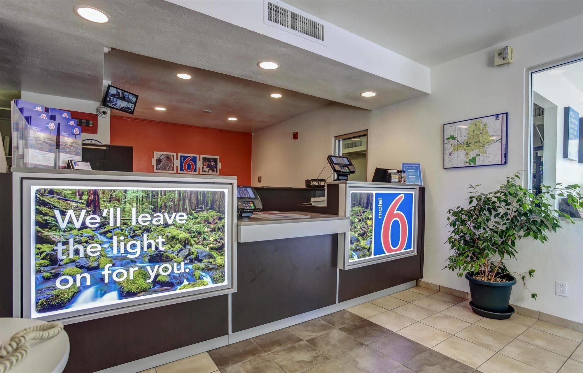 Motel 6-Grants Pass, Or Exteriér fotografie